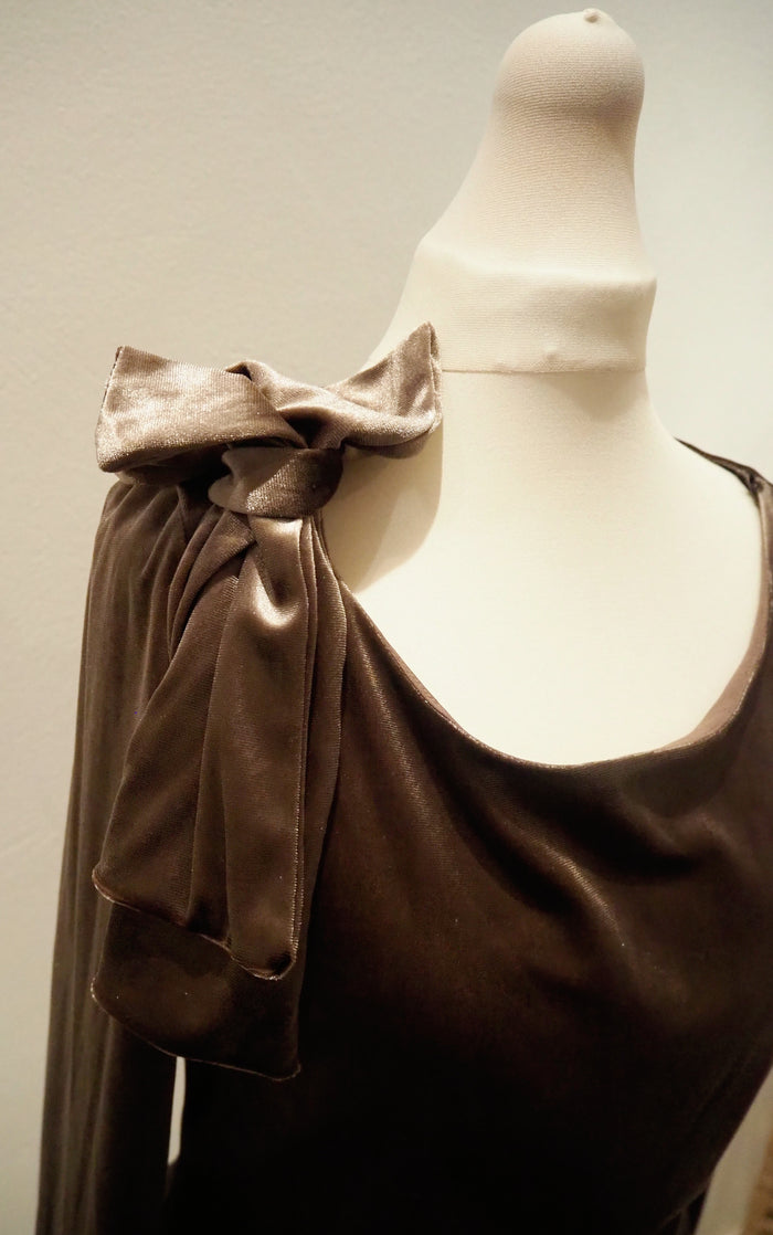 Moncho Heredia Velvet Top 10