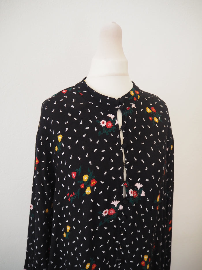M&S Black Floral Detail Maxi 12