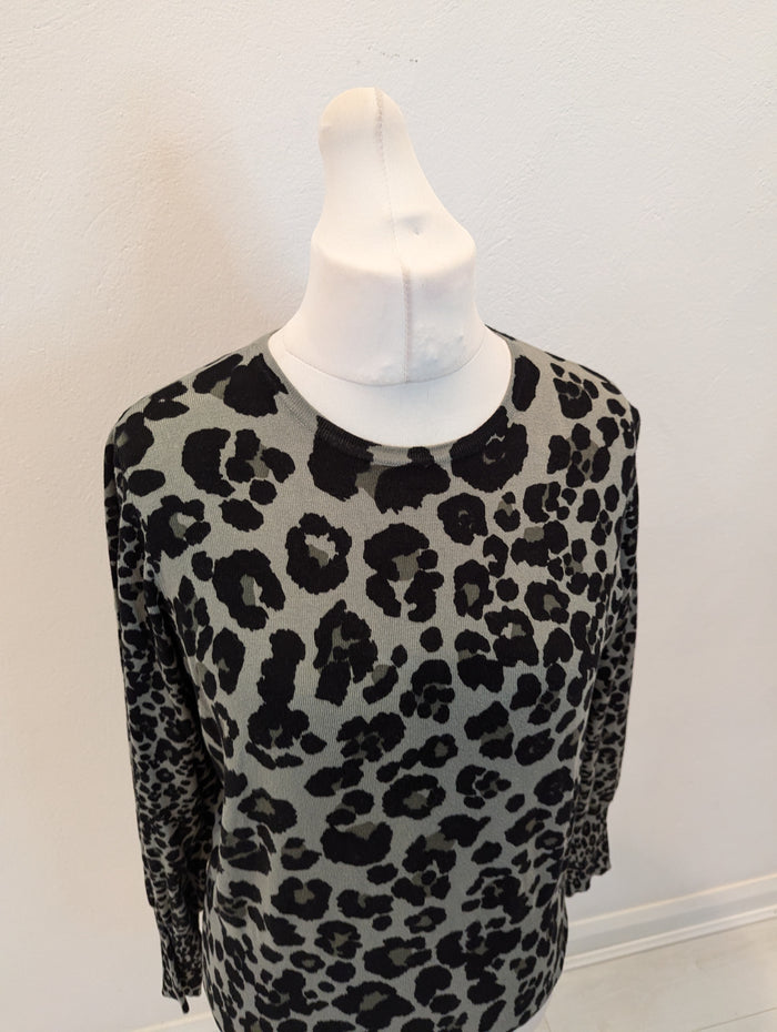 M&S Green Animal Print Jumper 14