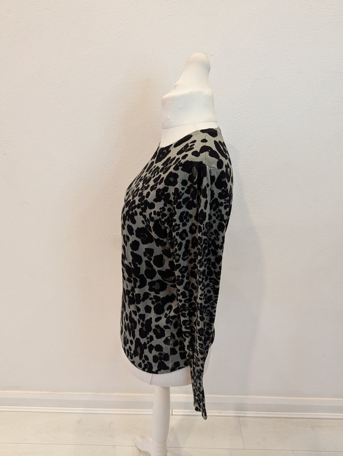 M&S Green Animal Print Jumper 14