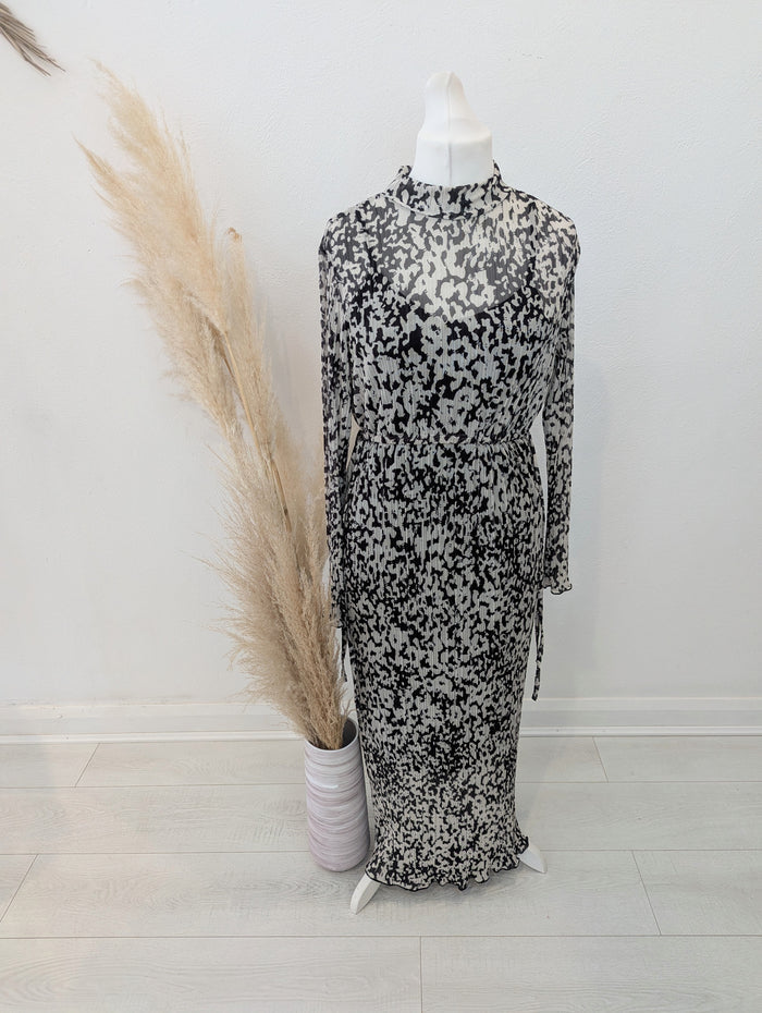 MSCH Copenhagen Abstract maxi NWT £80