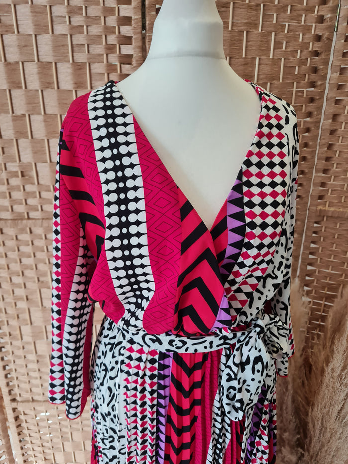 My Sisters closet red mix pleat dress S