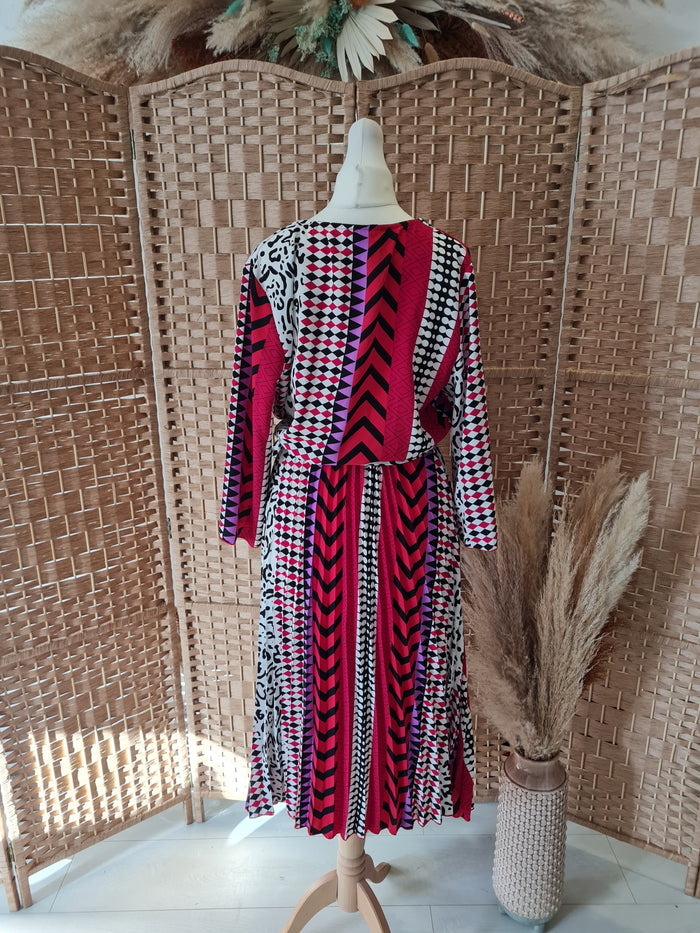 My Sisters closet red mix pleat dress S
