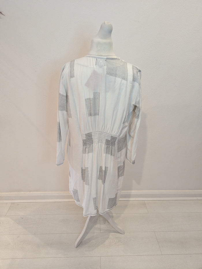 My Soul White/Black Two Piece Top/Jacket Medium