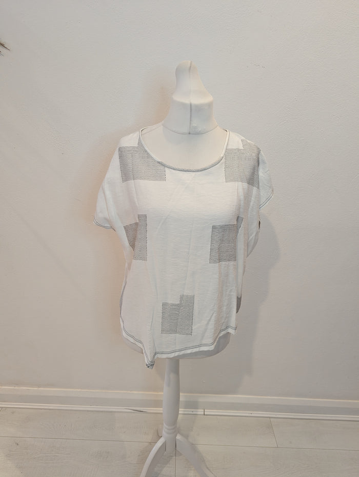 My Soul White/Black Two Piece Top/Jacket Medium