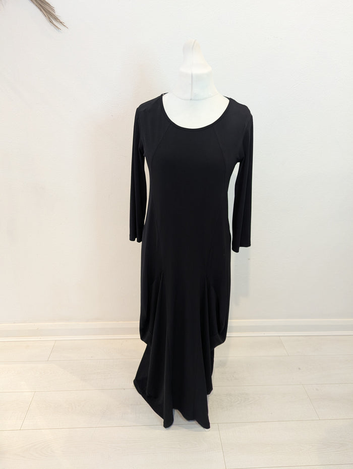Naya Black Dip Hem Maxi L