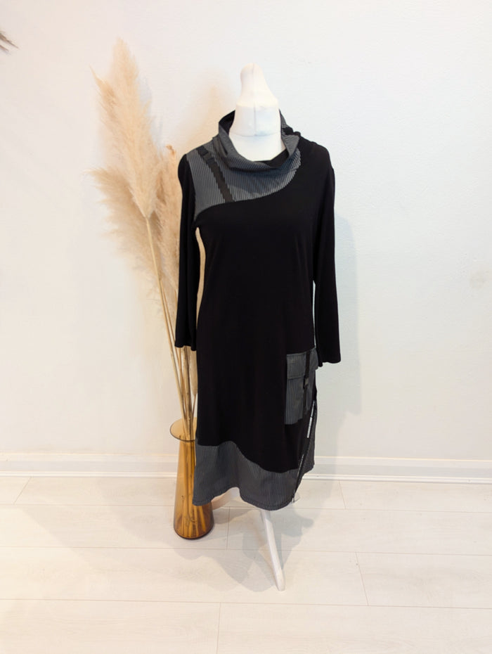 Naya Black Stripe Dress M