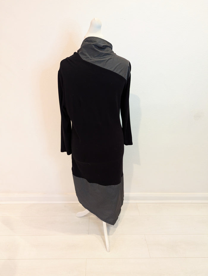 Naya Black Stripe Dress M
