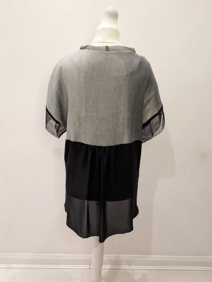 Naya Grey Mesh Tunic L
