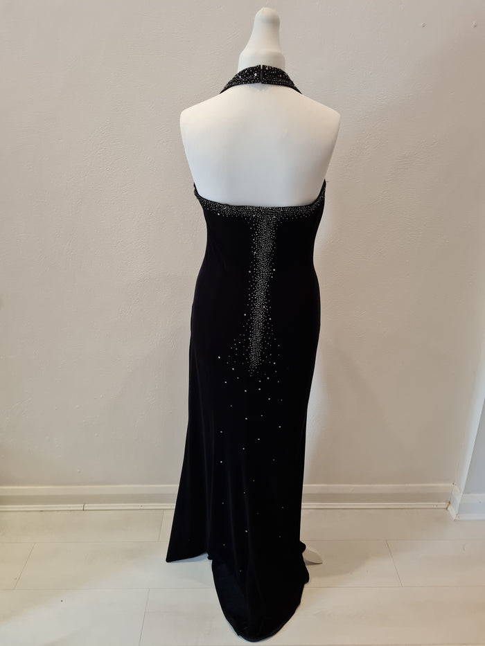 Niki Black Velvet Halterneck Maxi 14