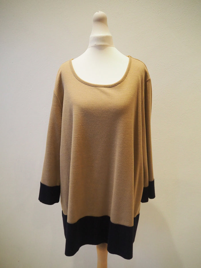 Nina Leonard Camel & Black Tunic Size 3xl
