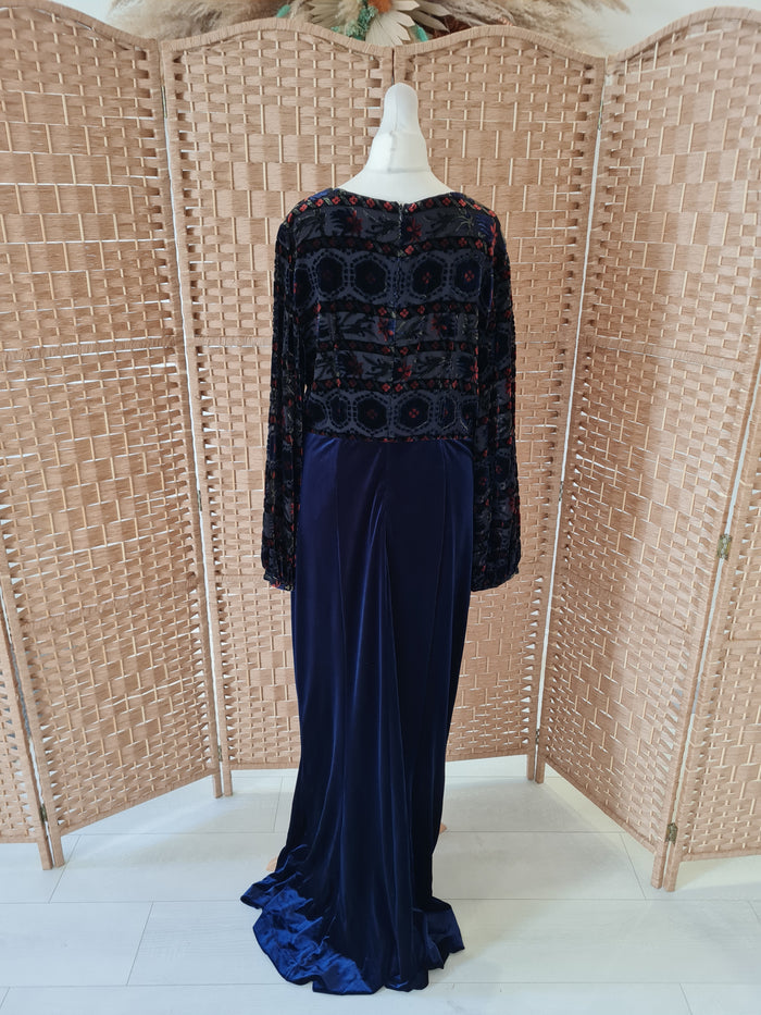 Nissa Navy Velvet evening Dress 16