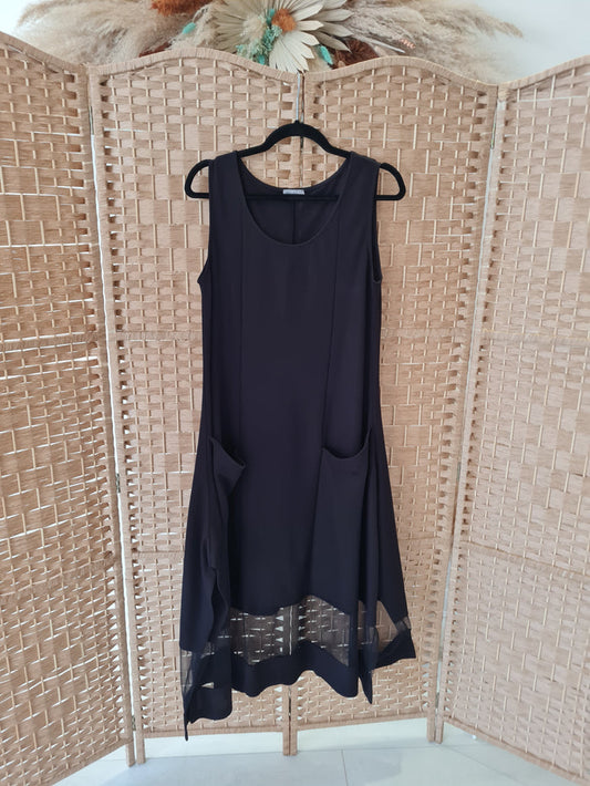 NIYA Black Sheer Hem Dress Medium