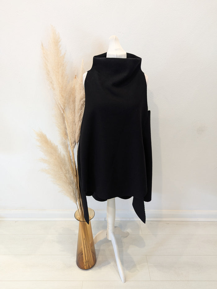 No Label Black Funnel Neck Oversized Vest