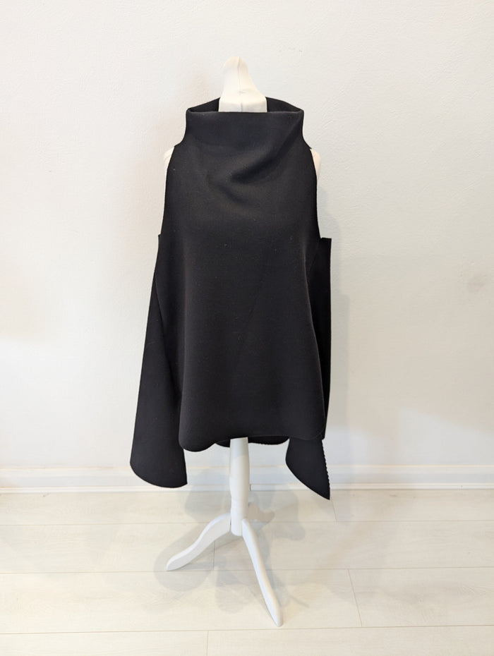 No Label Black Funnel Neck Oversized Vest