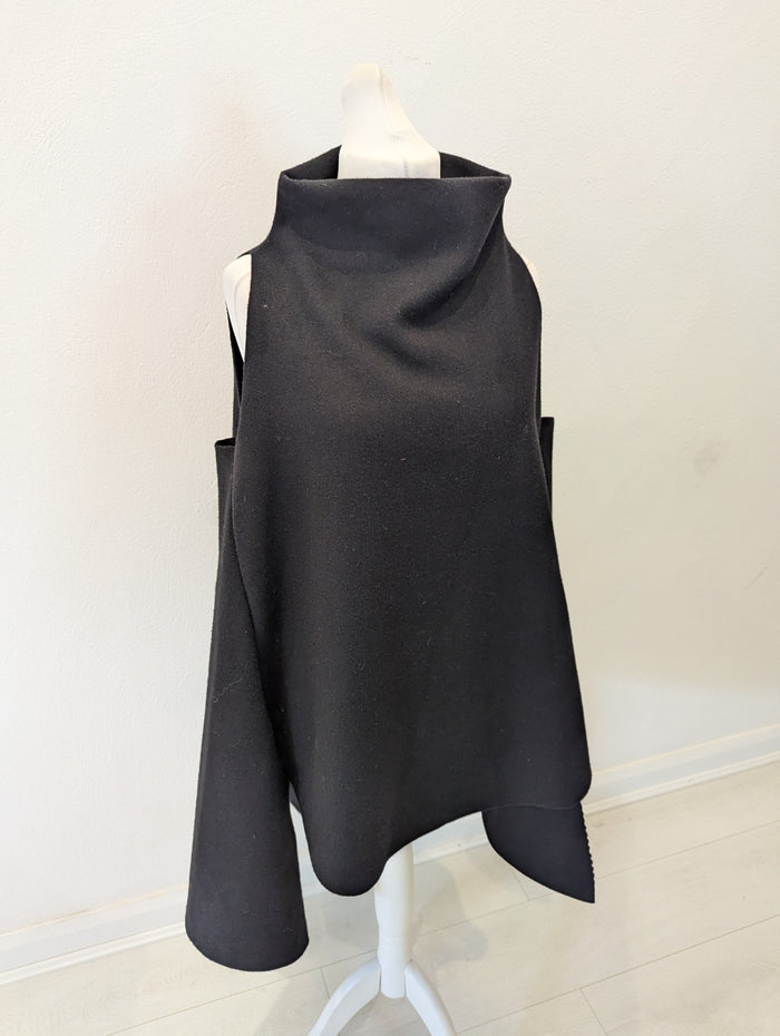 No Label Black Funnel Neck Oversized Vest