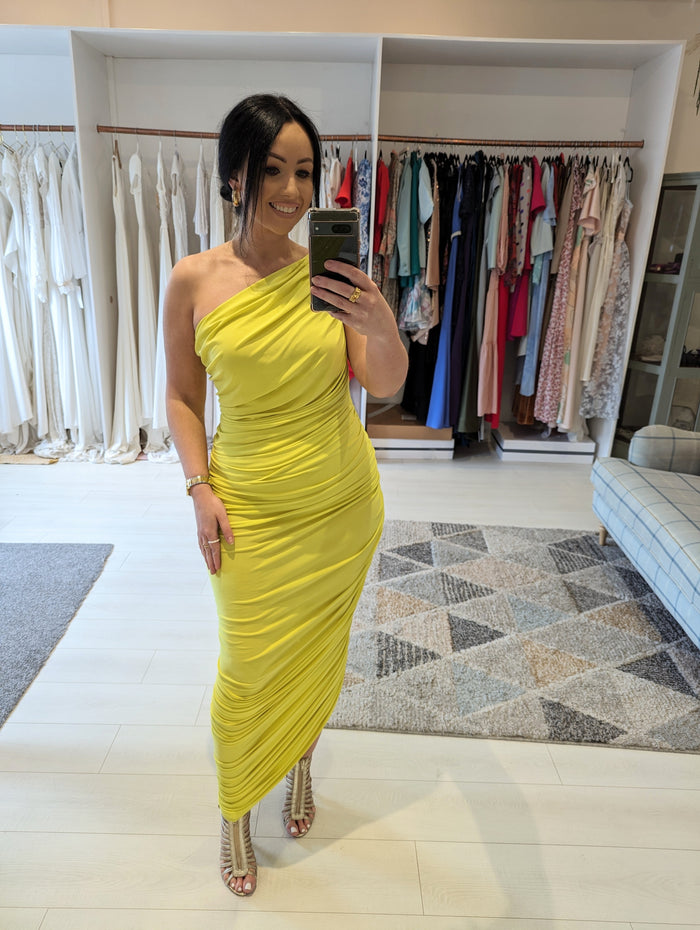 Norma Kamali yellow one shoulder dess L