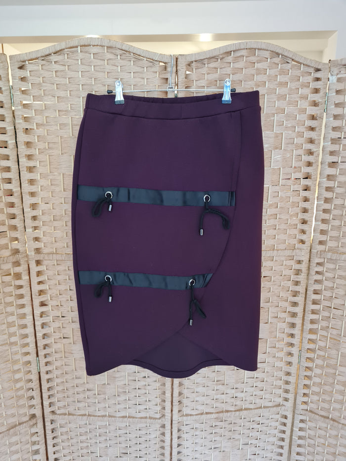 NU Maroon Black Wrap Jersey Skirt Size 14
