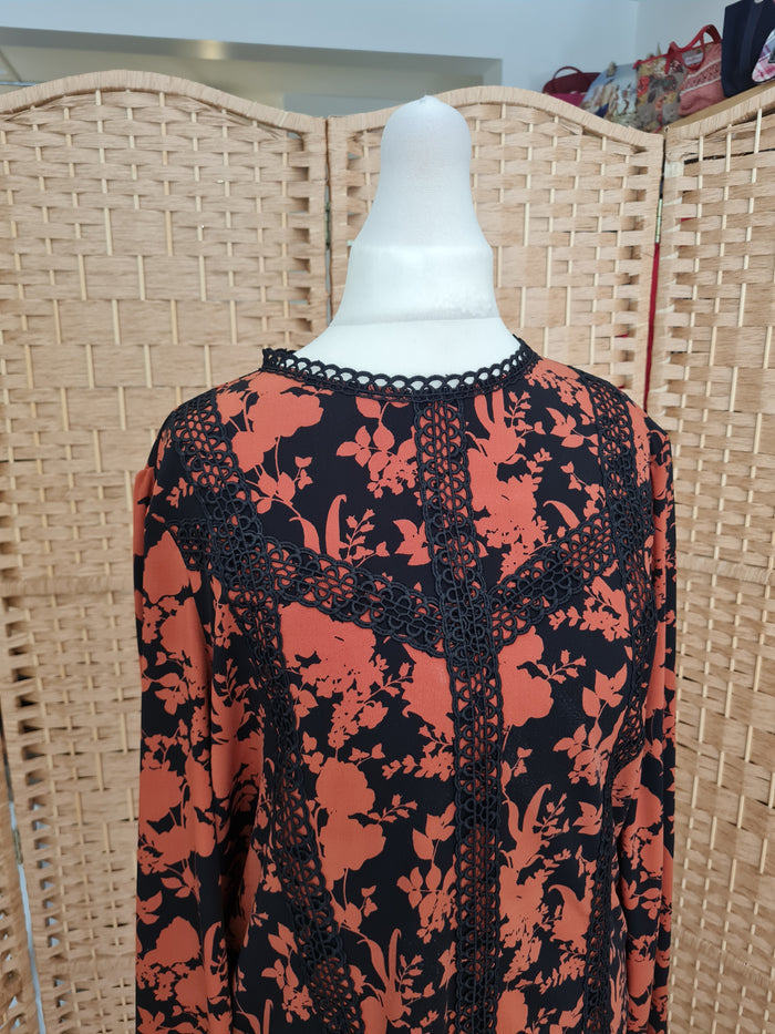 Oasis Rust floral top M