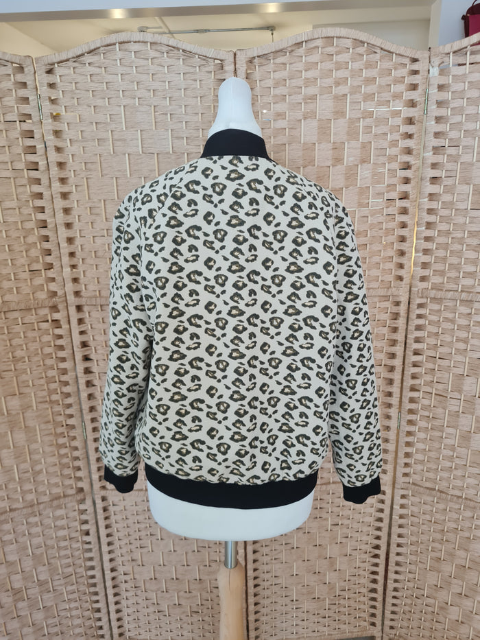 Oliver Bonas Animal print bomber 12