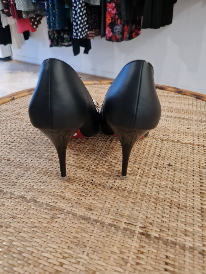 O&M Black Butterfly Shoes 7