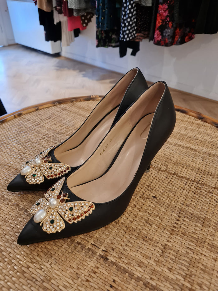 O&M Black Butterfly Shoes 7