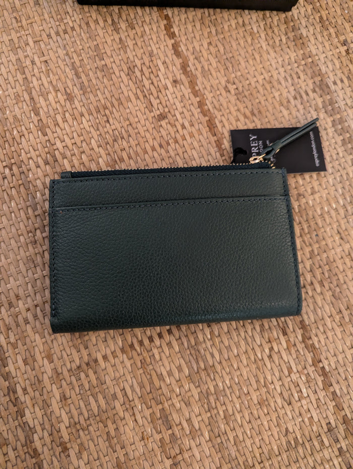 Osprey green purse NWT in box