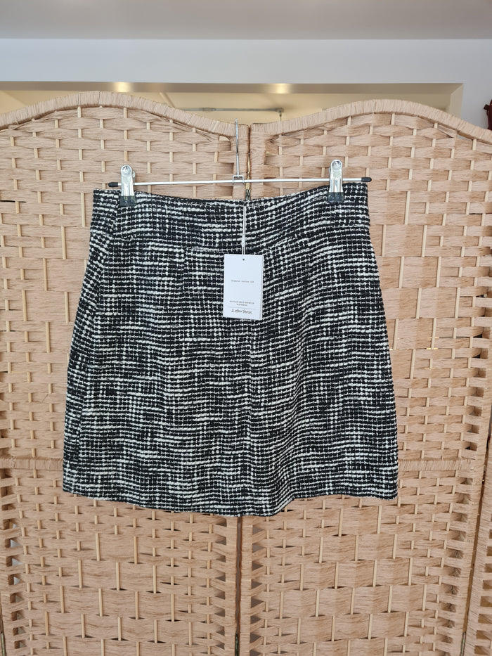 & Other stories black tweed skirt NWT £55