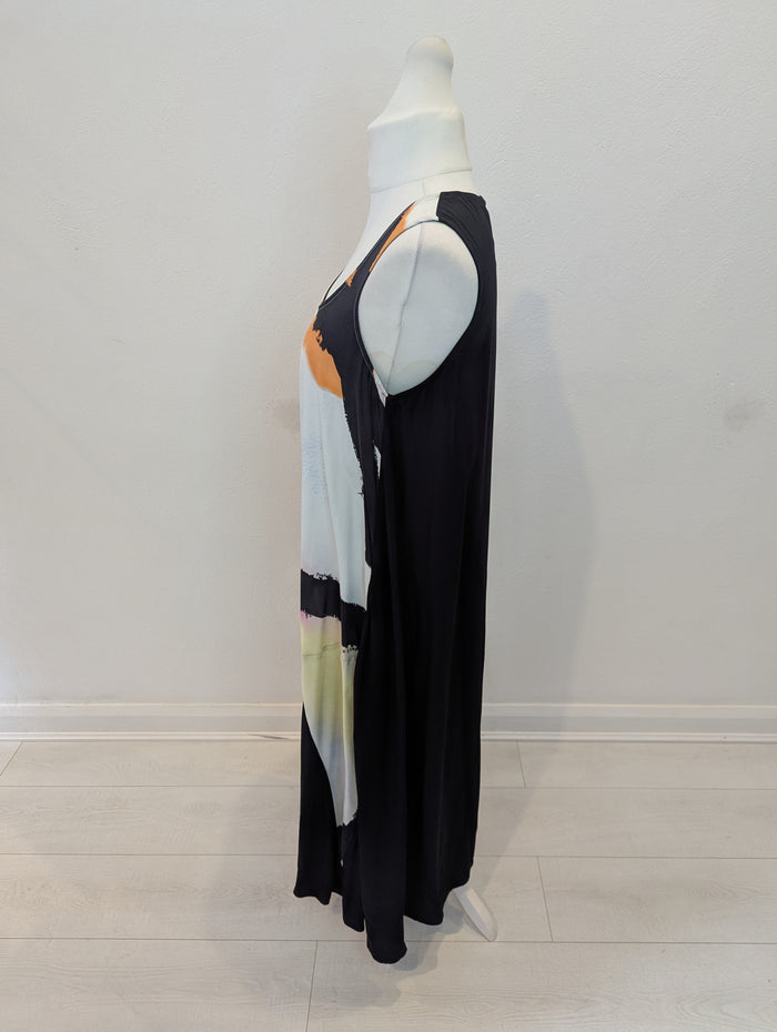 Ozai N KU Black Sleeveless Dress Medium