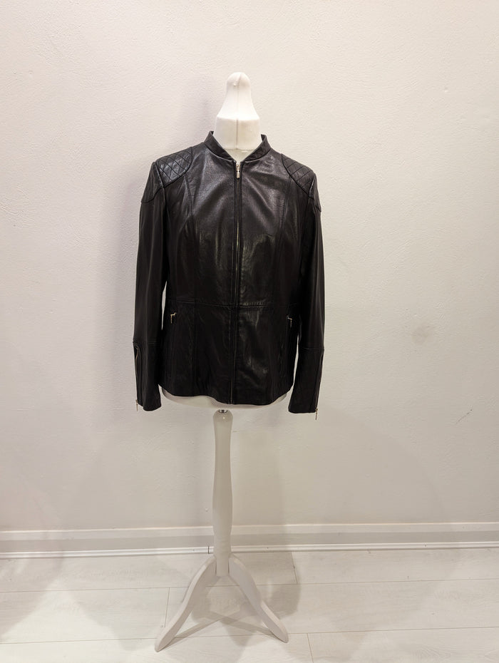 Per Una Speziale black leather jacket 18