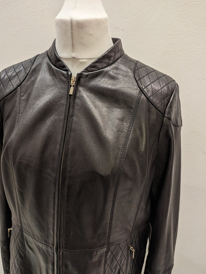 Per Una Speziale black leather jacket 18