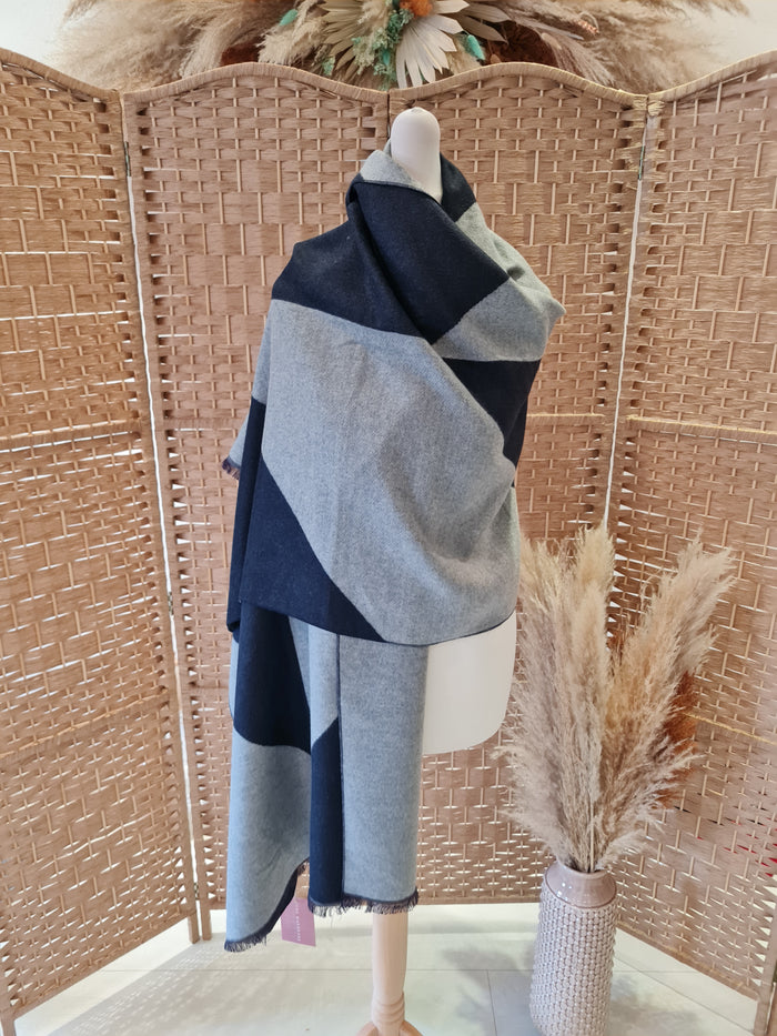 Peruzzi grey/navy scarf lambswool