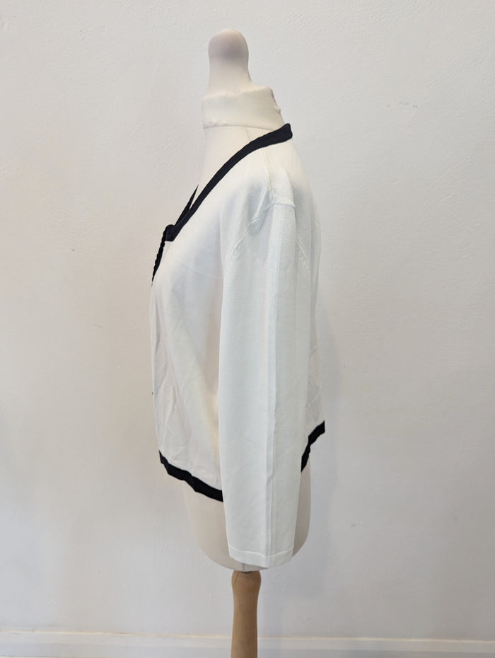 Planet white cropped cardigan M
