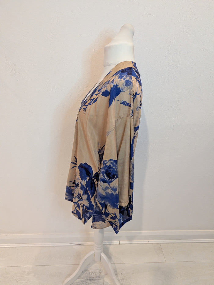 Powder Cover up & Tote