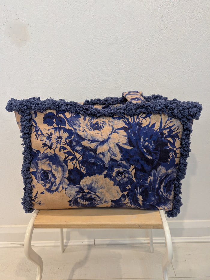 Powder Cover up & Tote