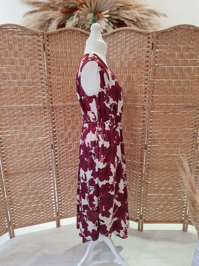 Preview Burgundy Floral Dress 14