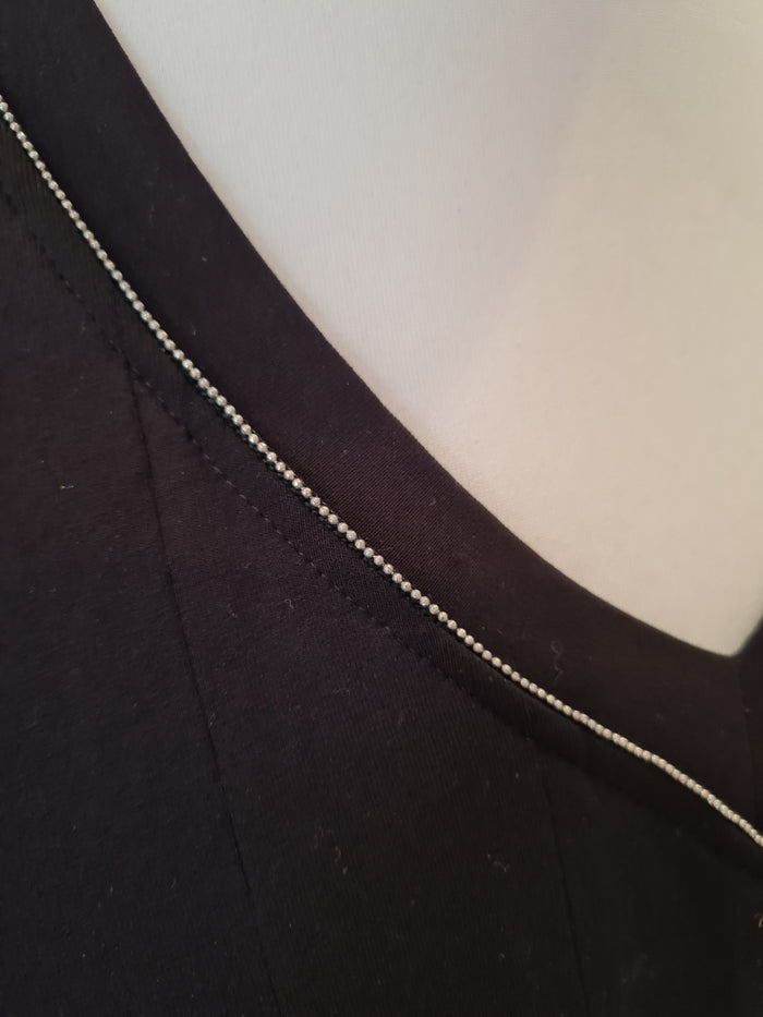 Que Black Diamonte V neck Dress 12
