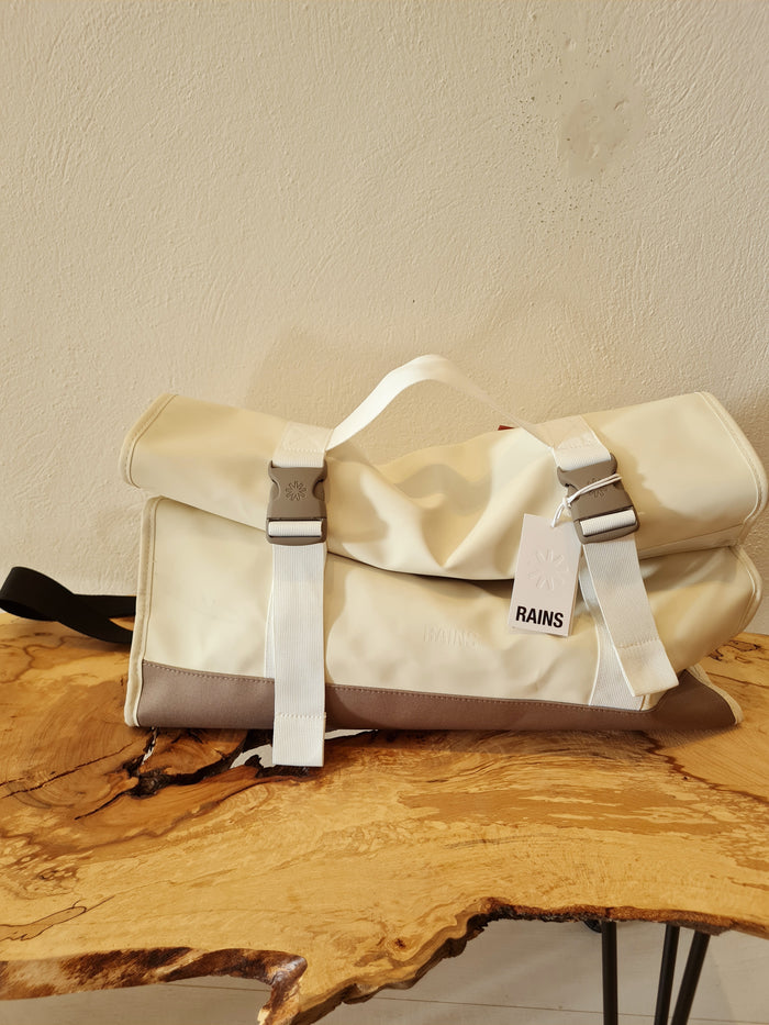 Rains Cream Duffle Bag New RRP £95