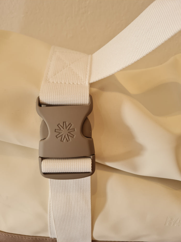 Rains Cream Duffle Bag New RRP £95