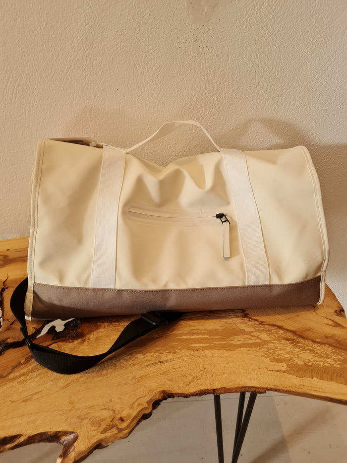 Rains Cream Duffle Bag New RRP £95