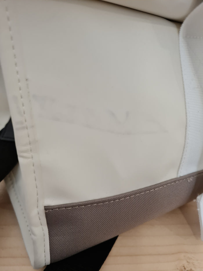 Rains Cream Duffle Bag New RRP £95