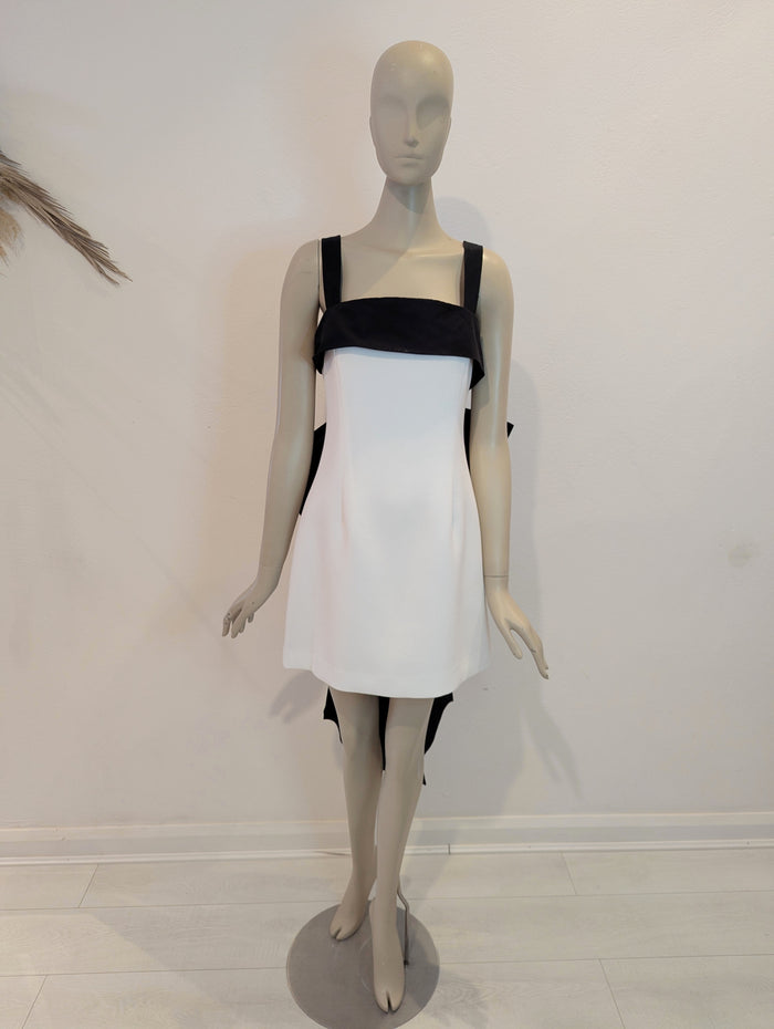Rebecca Vallance Black/ White dress 12/14