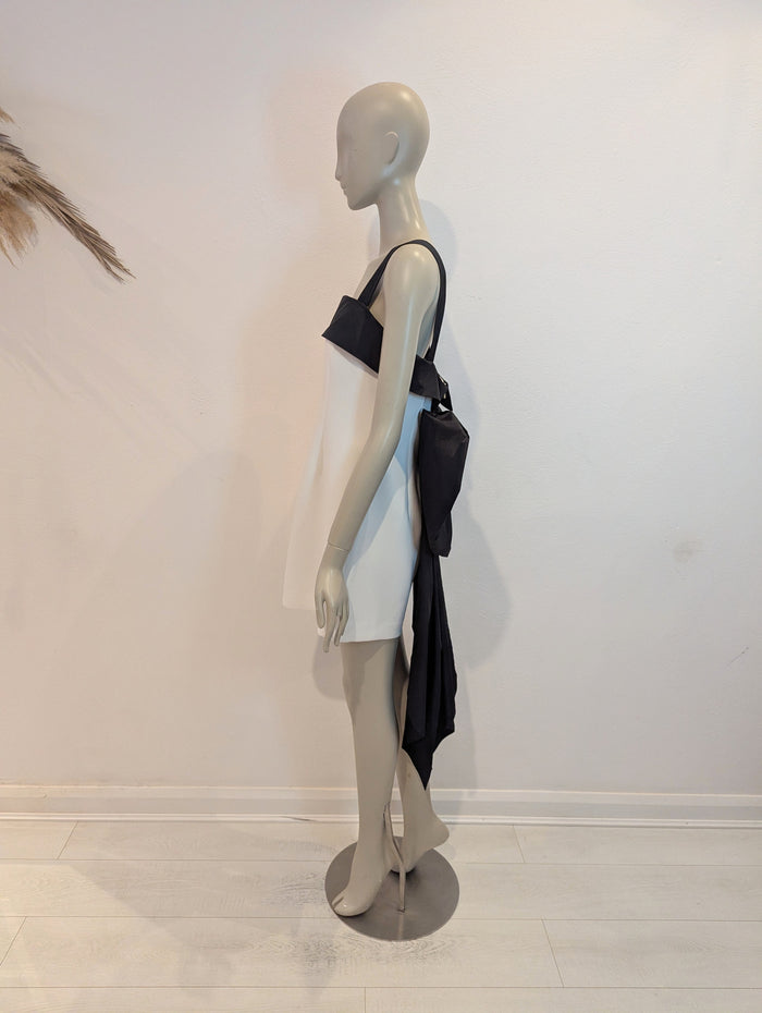 Rebecca Vallance Black/ White dress 12/14