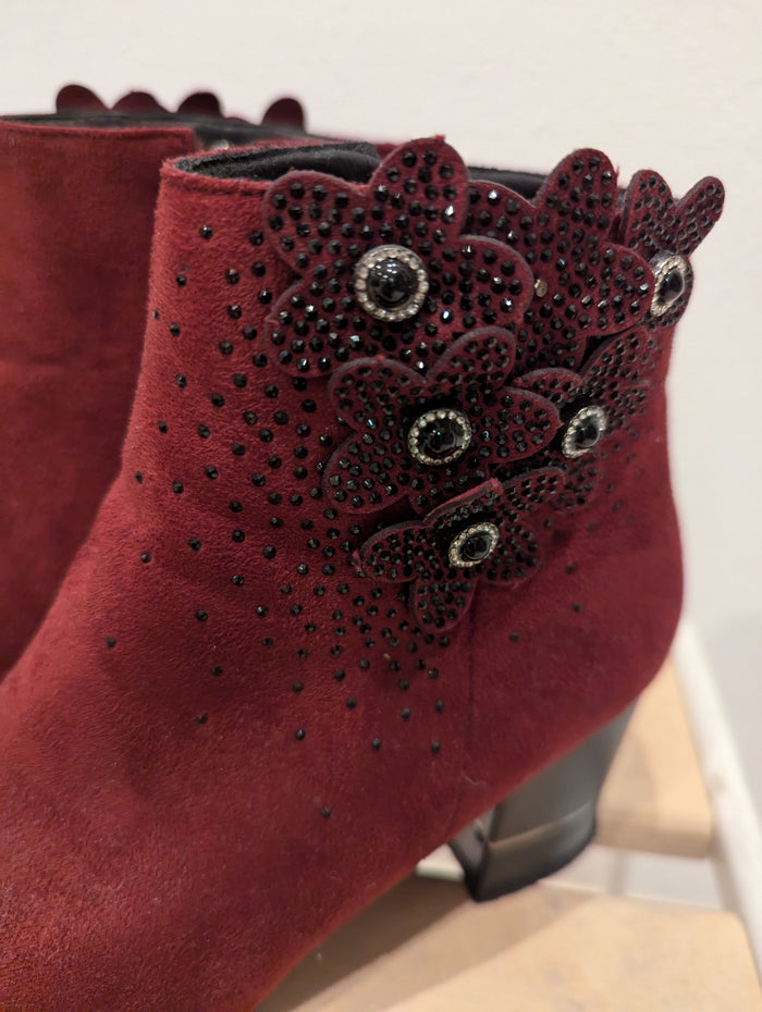 Redz Burgundy Boots 5