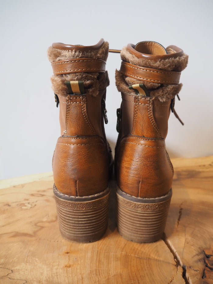 Refresh Brown Lace Boots 4