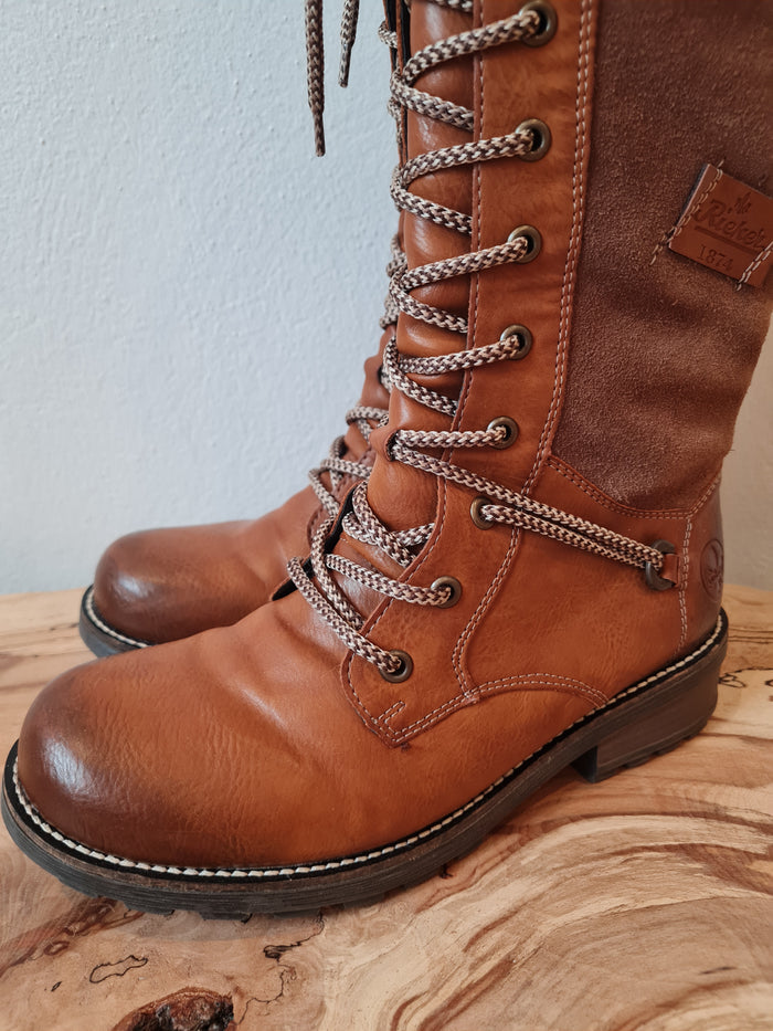 Rieker tan boots 5