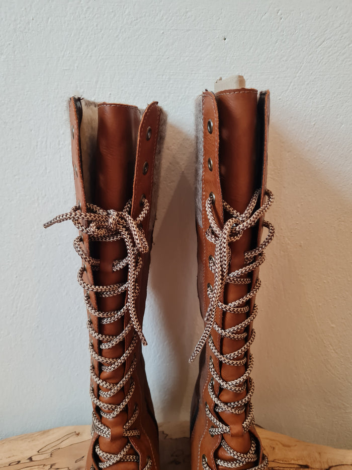 Rieker tan boots 5
