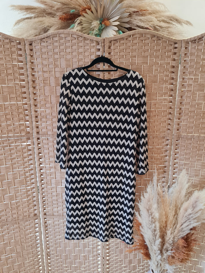 Ronnie Nicole Gold zigzag dress 12