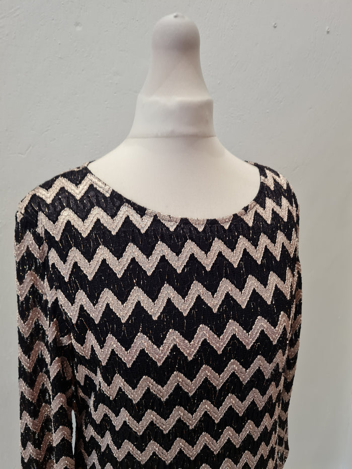 Ronnie Nicole Gold zigzag dress 12