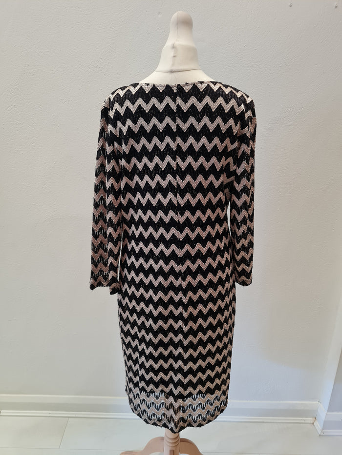 Ronnie Nicole Gold zigzag dress 12